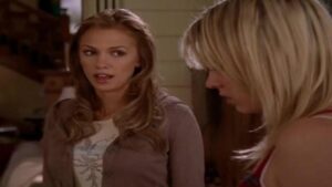 Смотреть на Лордфильм 2.0 Сериал Зачарованные 1998