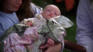 Смотреть на Лордфильм 2.0 Сериал Зачарованные 1998